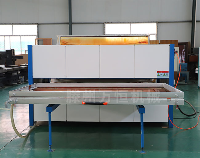 木門轉(zhuǎn)印機(jī)實(shí)物圖