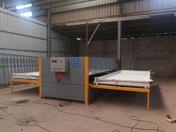 恒機械用心做好設備真空木紋轉印機